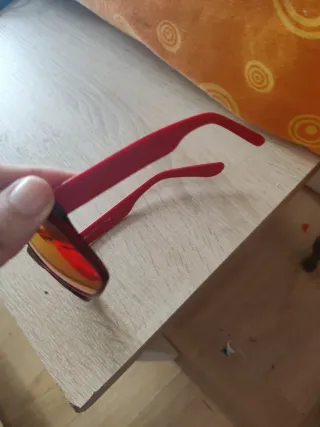 Armazón gafas de sol rojas