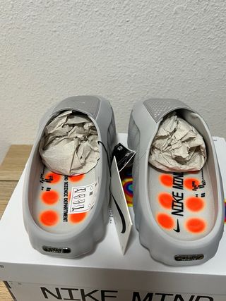 41 Nike Mind 001 Slide Light Smoke Grey