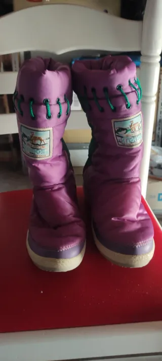 Botas de nieve moradas