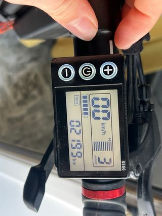 Patin E-CROSS MAX 2x2