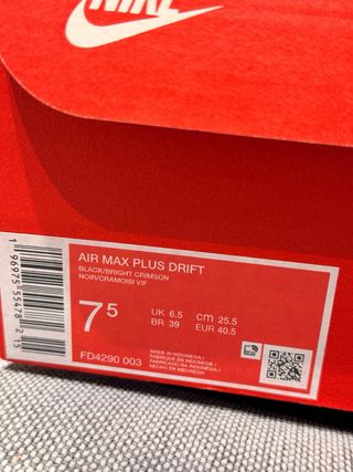 Nike Air Max Plus Drift Hombre Negro Rojo