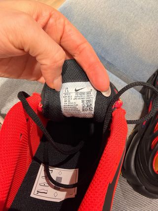 Nike Air Max Plus Drift Hombre Negro Rojo