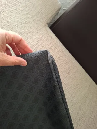 Bolso Guess Negro/Gris