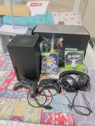 Xbox Series X Negra + Juegos y Auriculares