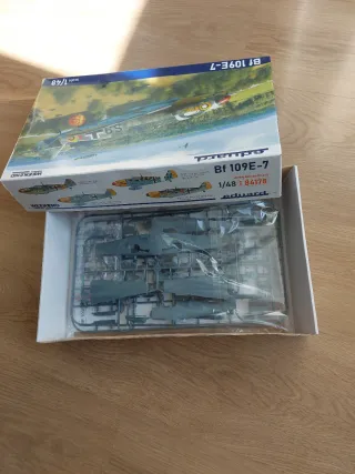 Maqueta Eduard Bf 109E-7 1/48