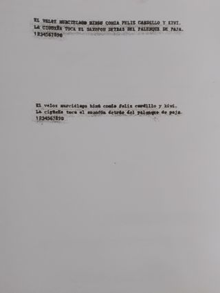 Máquina de escribir Olivetti Editor 4 vintage