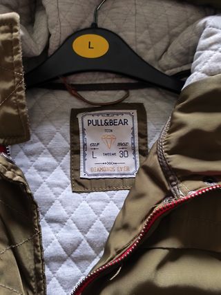Cazadora Pull&Bear verde oliva Talla L