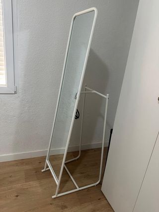 Espejo de pie metálico blanco Nuevo