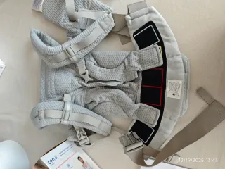 Mochila Portabebés Ergobaby Omni Gris