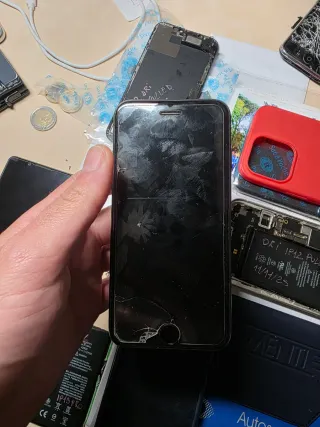 iPhone SE (2020) nero