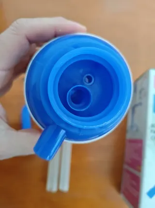 Bomba manual para garrafas de agua