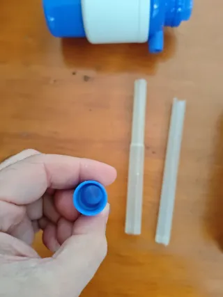 Bomba manual para garrafas de agua