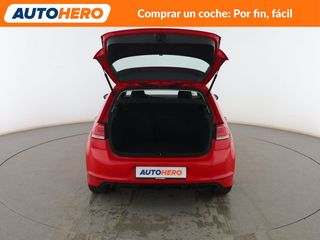 Volkswagen Golf 1.6 TDI Sport by R-Line BlueMotion