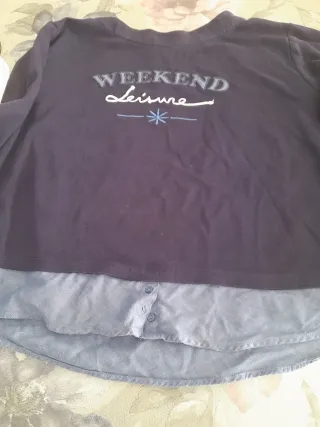 Sudadera azul marino combinada