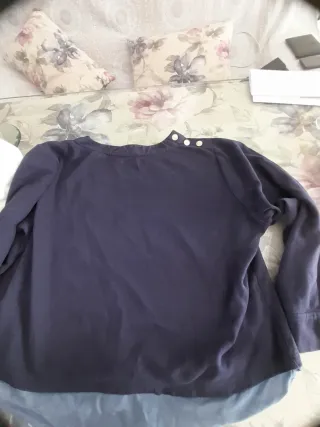 Sudadera azul marino combinada