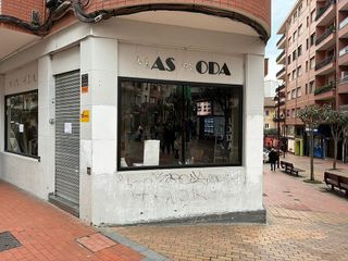 Local comercial en alquiler en Centro - Desierto - Arrontegi en Barakaldo