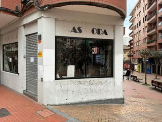 Local comercial en alquiler en Centro - Desierto - Arrontegi en Barakaldo