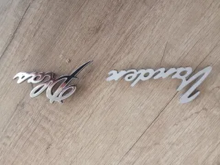 Anagrama Vanden Plas de Jaguar y Daimler