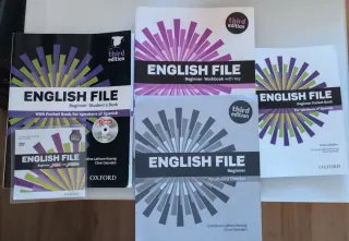 English File 3rd Edition Beginner Student's Boo...