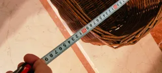 CESTA DE MIMBRE CON ASA.