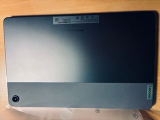 Lenovo Tab M10 Plus sin estrenar......regalo funda
