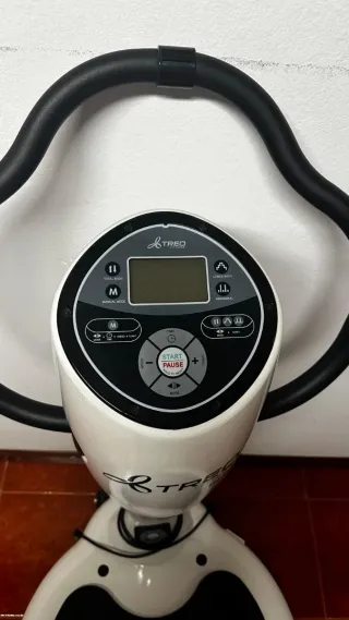 Máquina Vibratoria TREO Fitness