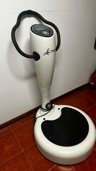 Máquina Vibratoria TREO Fitness