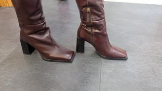 Botas altas de piel con cremallera