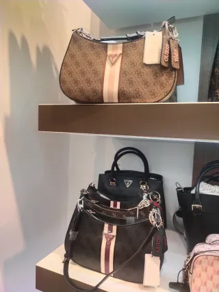 Bolso Guess Marrón y Rosa