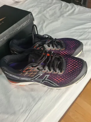 Tenis Asics Gel Cumulus Morado/Negro