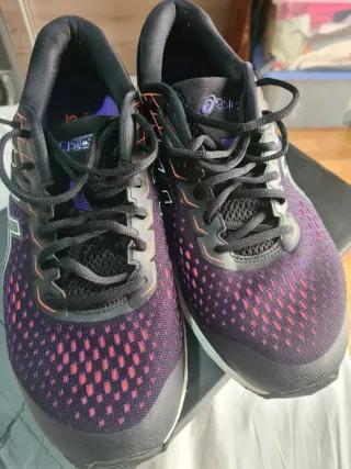 Tenis Asics Gel Cumulus Morado/Negro