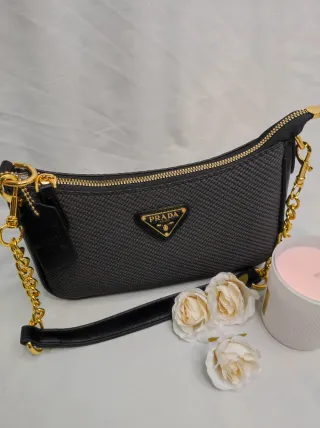 Bolso Prada Negro y Dorado