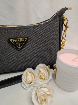 Bolso Prada Negro y Dorado