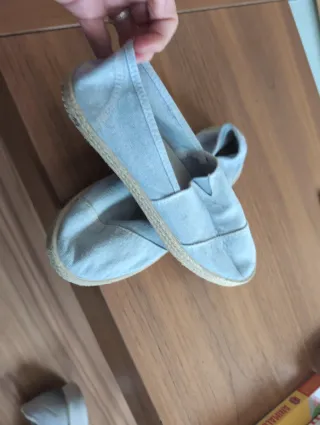 Alpargatas niño azul