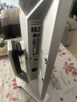 Monitor Dell Plateado