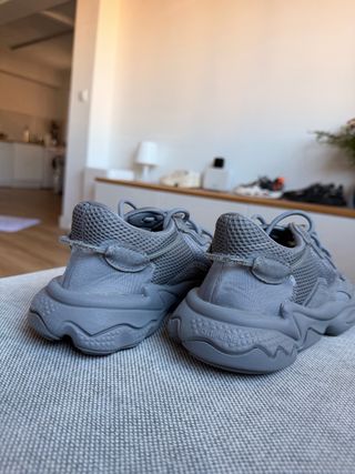 Adidas Ozweego GW4671 Gris