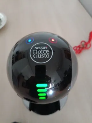 Cafetera Dolce Gusto Negra Stelia.