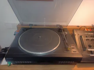 Platos Vinilo  y Mesa Mezclas