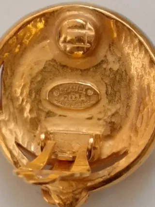 Orecchini Chanel Logo Oro Nero