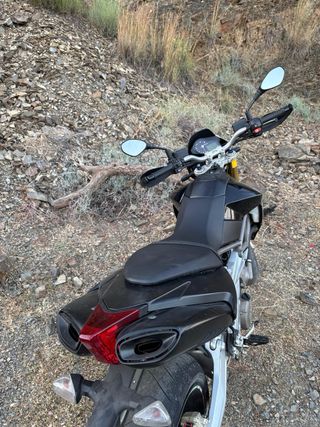 Aprilia Dorsoduro 750