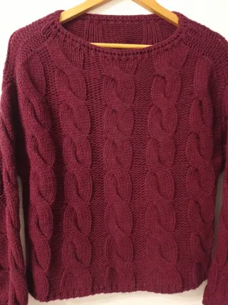 Jersey de punto trenzado granate