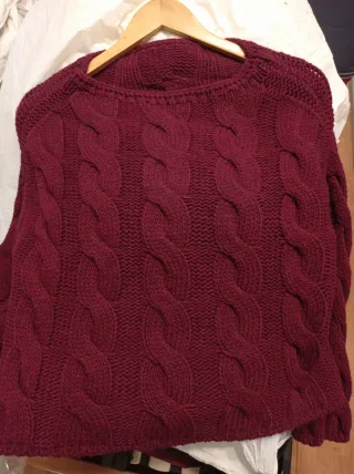 Jersey de punto trenzado granate