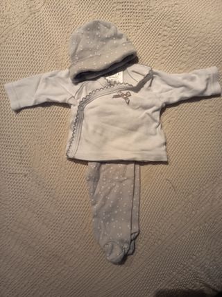 Conjunto primera puesta bebé estrellas