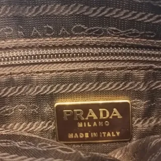 Borsa Prada in pelle marrone