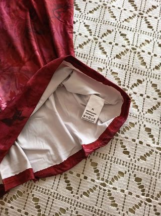 Top elegante Rojo y Flores T XL