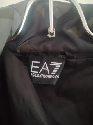 Chaqueta EA (Emporio Armani) Talla M