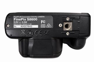 Cámara Digital Fujifilm a Pilas