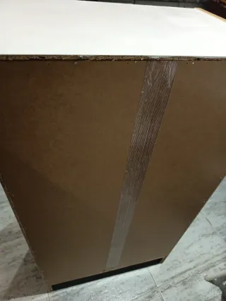 Mueble de madera con cajones