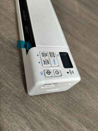 Escáner Brother DS820DW - Portátil