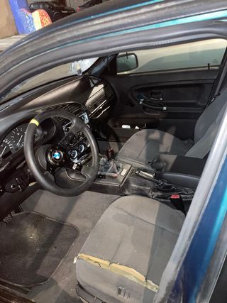 BMW Serie 3 1992 (E36 Berlina)